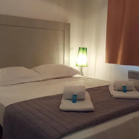 Lejlighedshotel Des Oliviers Uzès